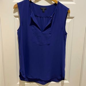 ❤️‍🔥$5 ❤️‍🔥J. Crew Sleeveless Blue Blouse Size 4